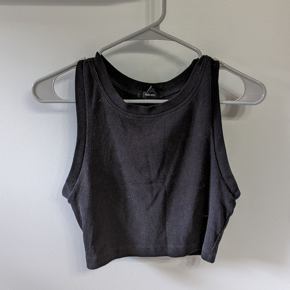 Ribbed crop top